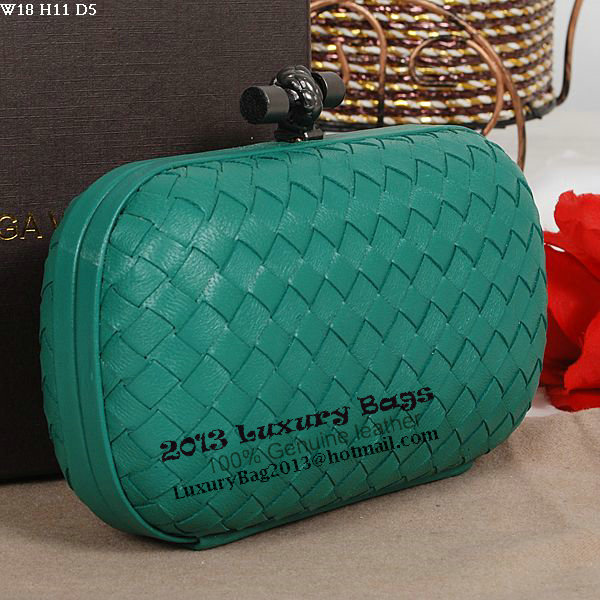 Bottega Veneta Intrecciato Sheepskin Impero Ayers Knot Clutch 11308 Green Bottega Veneta Intrecciato Sheepskin Impero Ayers Knot Clutch 11308 Green