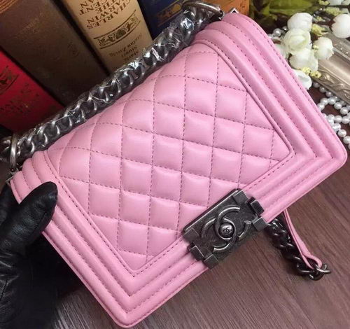 Boy Chanel Flap Shoulder Bags Sheepskin Leather A67085 Pink