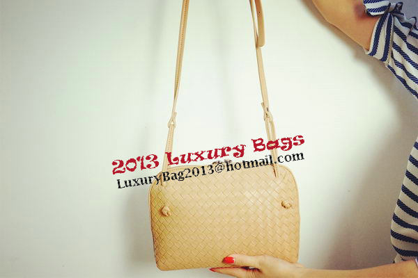 Bottega Veneta Bicolors Intrecciato Nappa Cross Body Bag BV9610 Bottega Veneta Bicolors Intrecciato Nappa Cross Body Bag BV9610