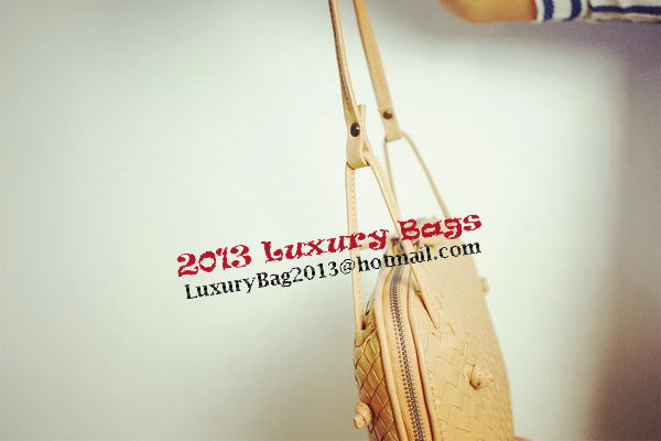 Bottega Veneta Bicolors Intrecciato Nappa Cross Body Bag BV9610 Bottega Veneta Bicolors Intrecciato Nappa Cross Body Bag BV9610