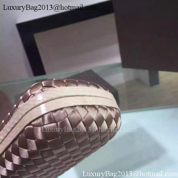 Bottega Veneta STRETCH Knot Sheepskin Leather Clutch BV8651 Light Gold Bottega Veneta STRETCH Knot Sheepskin Leather Clutch BV8651 Light Gold