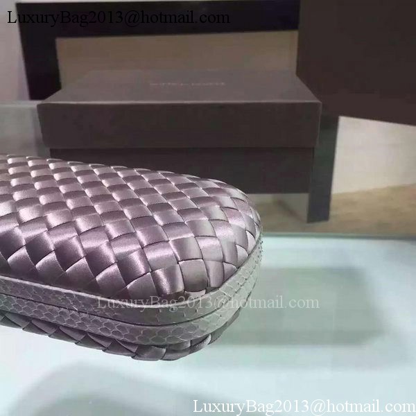Bottega Veneta STRETCH Knot Sheepskin Leather Clutch BV8651 Silver Bottega Veneta STRETCH Knot Sheepskin Leather Clutch BV8651 Silver