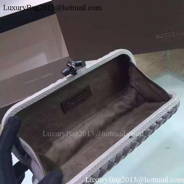 Bottega Veneta STRETCH Knot Sheepskin Leather Clutch BV8651 Silver Bottega Veneta STRETCH Knot Sheepskin Leather Clutch BV8651 Silver