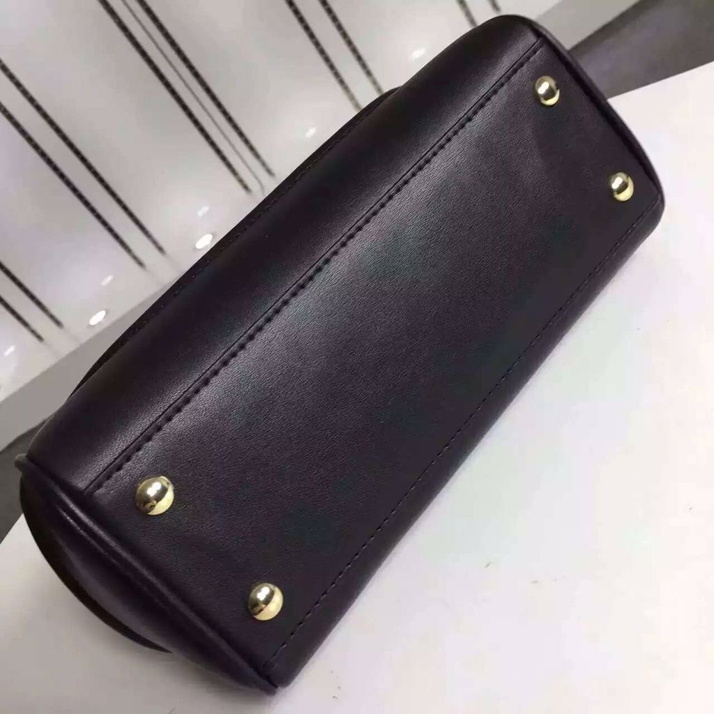 Versace Palazzo Empire Original Leather Shoulder Bag V1911 Black Versace Palazzo Empire Original Leather Shoulder Bag V1911 Black