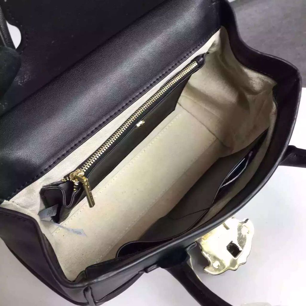 Versace Palazzo Empire Original Leather Shoulder Bag V1911 Black Versace Palazzo Empire Original Leather Shoulder Bag V1911 Black