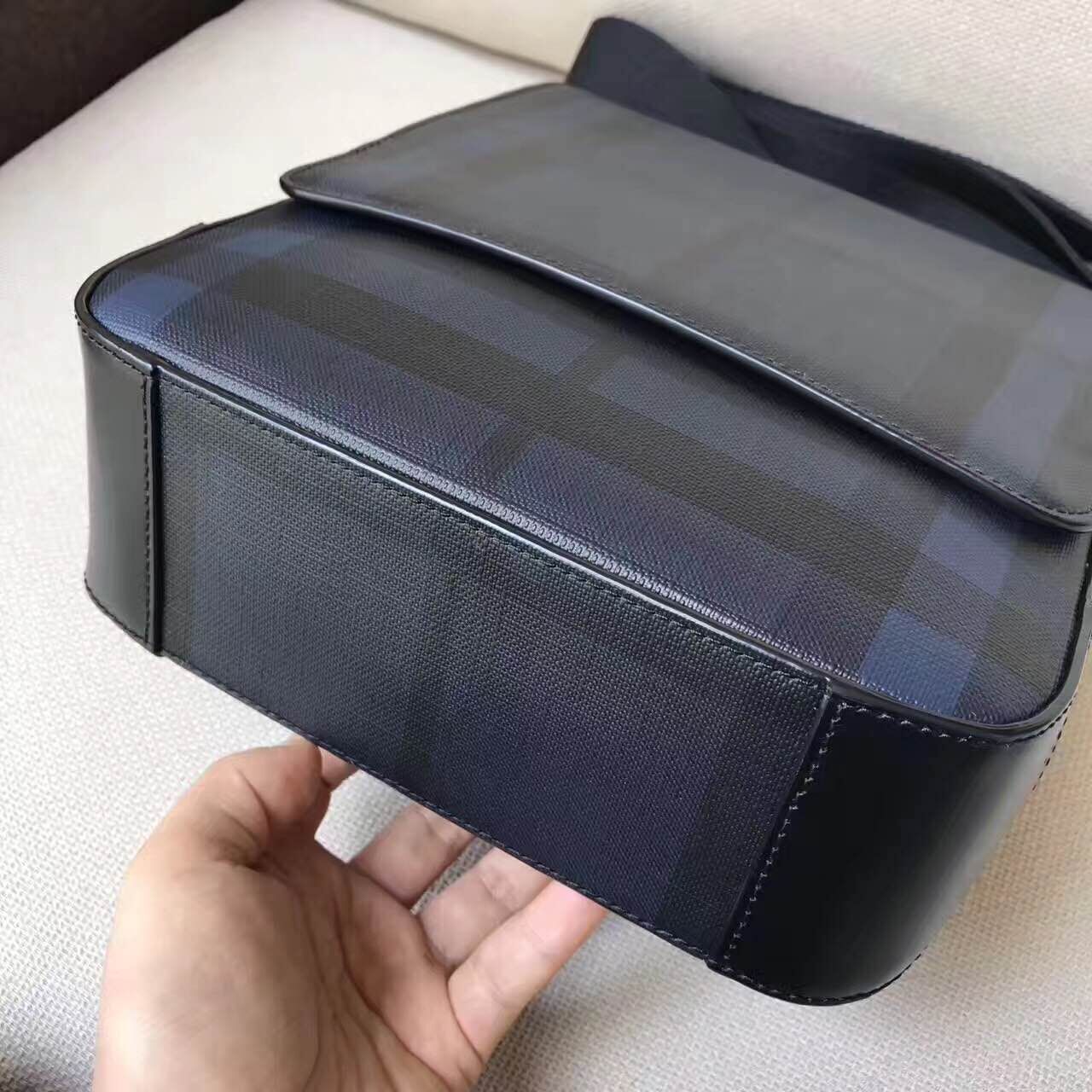 BurBerry Messenger Bag in Haymarket Check BU38890 Blue&Black BurBerry Messenger Bag in Haymarket Check BU38890 Blue&Black