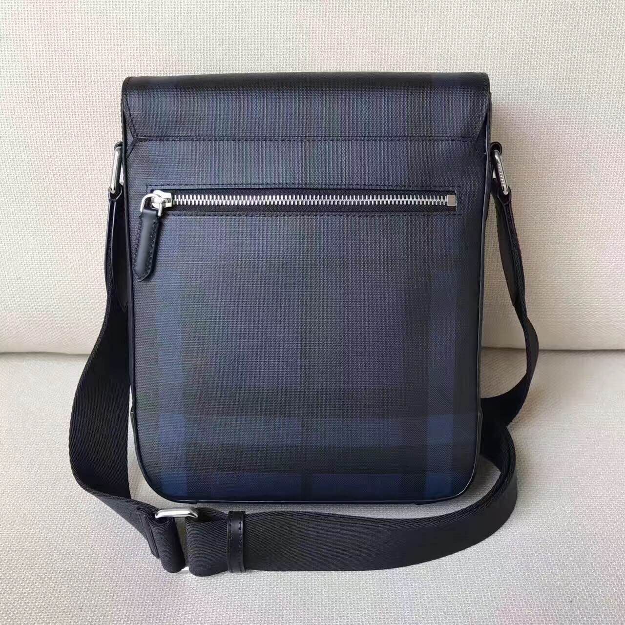 BurBerry Messenger Bag in Haymarket Check BU38890 Blue&Black BurBerry Messenger Bag in Haymarket Check BU38890 Blue&Black