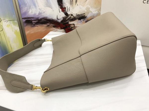 CELINE Sangle Seau Bag in Calfskin Leather C3369 Apricot CELINE Sangle Seau Bag in Calfskin Leather C3369 Apricot