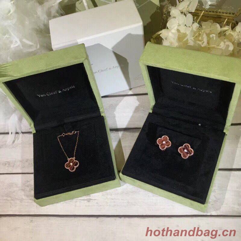 Van Cleef & Arpels Earrings V192991 Van Cleef & Arpels Earrings V192991