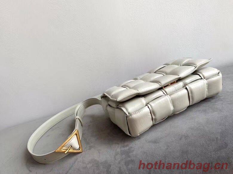 Bottega Veneta Sheepskin Weaving Original Leather BV3996 White Bottega Veneta Sheepskin Weaving Original Leather BV3996 White