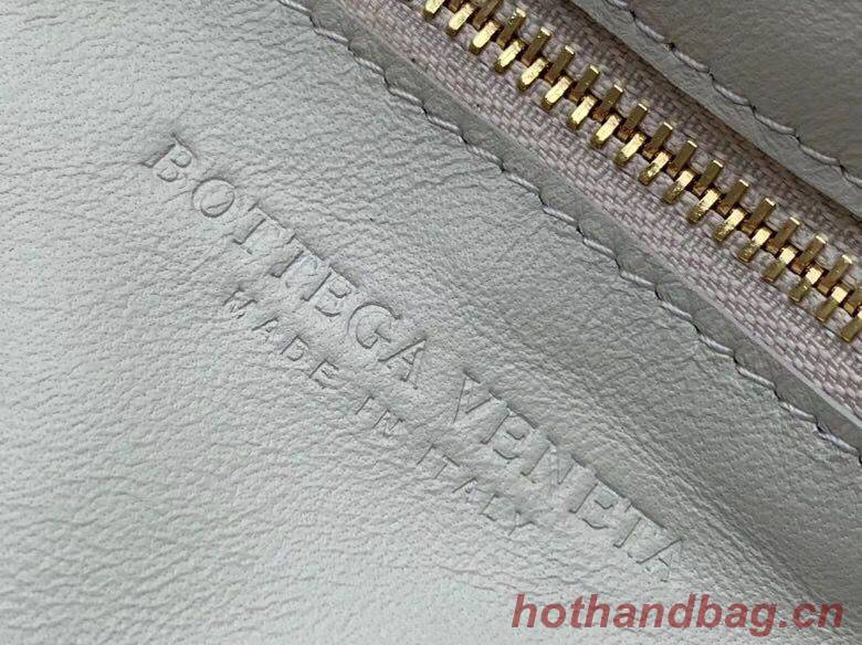 Bottega Veneta Sheepskin Weaving Original Leather BV3996 White Bottega Veneta Sheepskin Weaving Original Leather BV3996 White