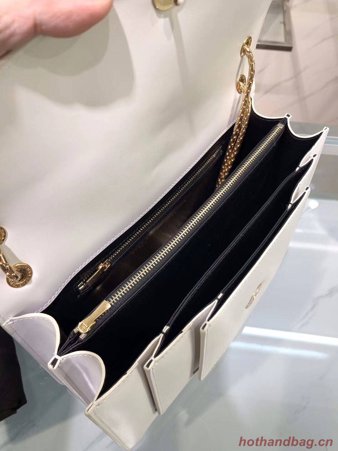 BVLGARI Serpenti Forever leather shoulder bag B288620 white BVLGARI Serpenti Forever leather shoulder bag B288620 white