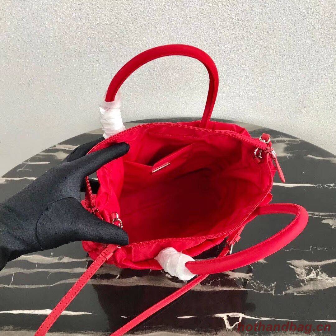 Prada Re-Edition nylon Tote bag 1BG321 red Prada Re-Edition nylon Tote bag 1BG321 red