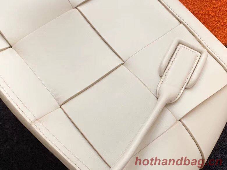 Bottega Veneta Original Weave Leather Arco Top Handle Bag 70013 White Bottega Veneta Original Weave Leather Arco Top Handle Bag 70013 White