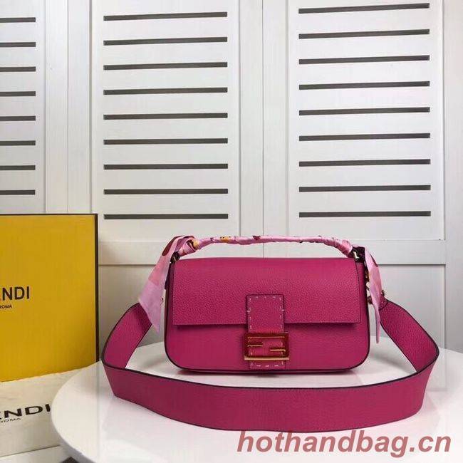 Fendi BAGUETTE leather bag F2466 rose