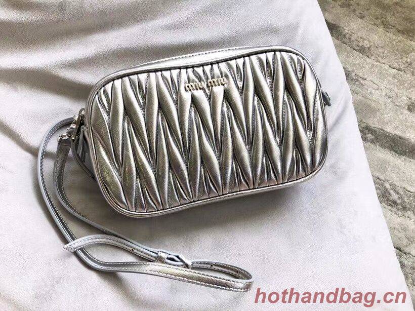 miu miu Matelasse Nappa Leather Shoulder Bag 5BH539A Silver miu miu Matelasse Nappa Leather Shoulder Bag 5BH539A Silver