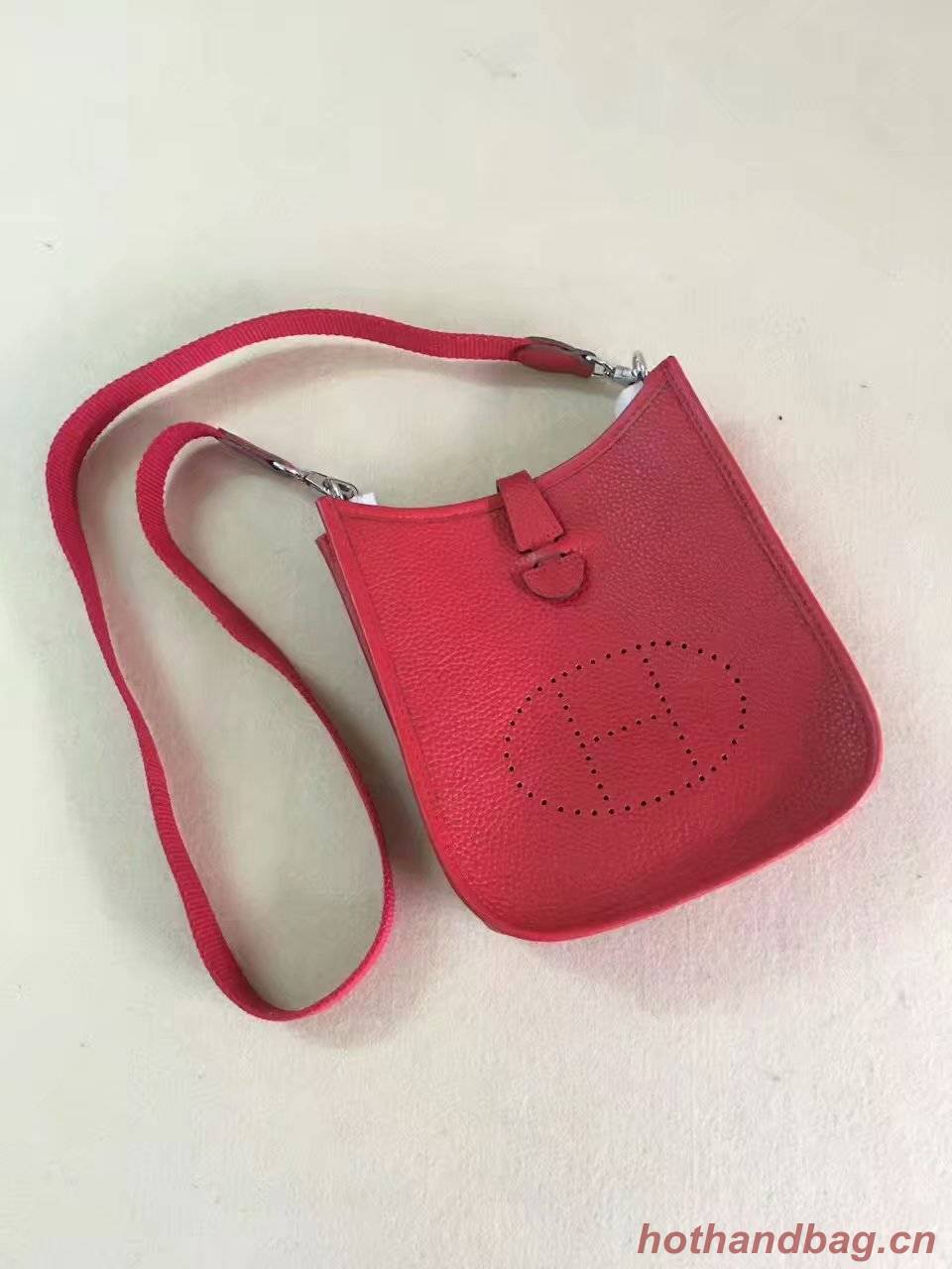 Hermes Evelyne original togo leather mini Shoulder Bag H15698 red Hermes Evelyne original togo leather mini Shoulder Bag H15698 red