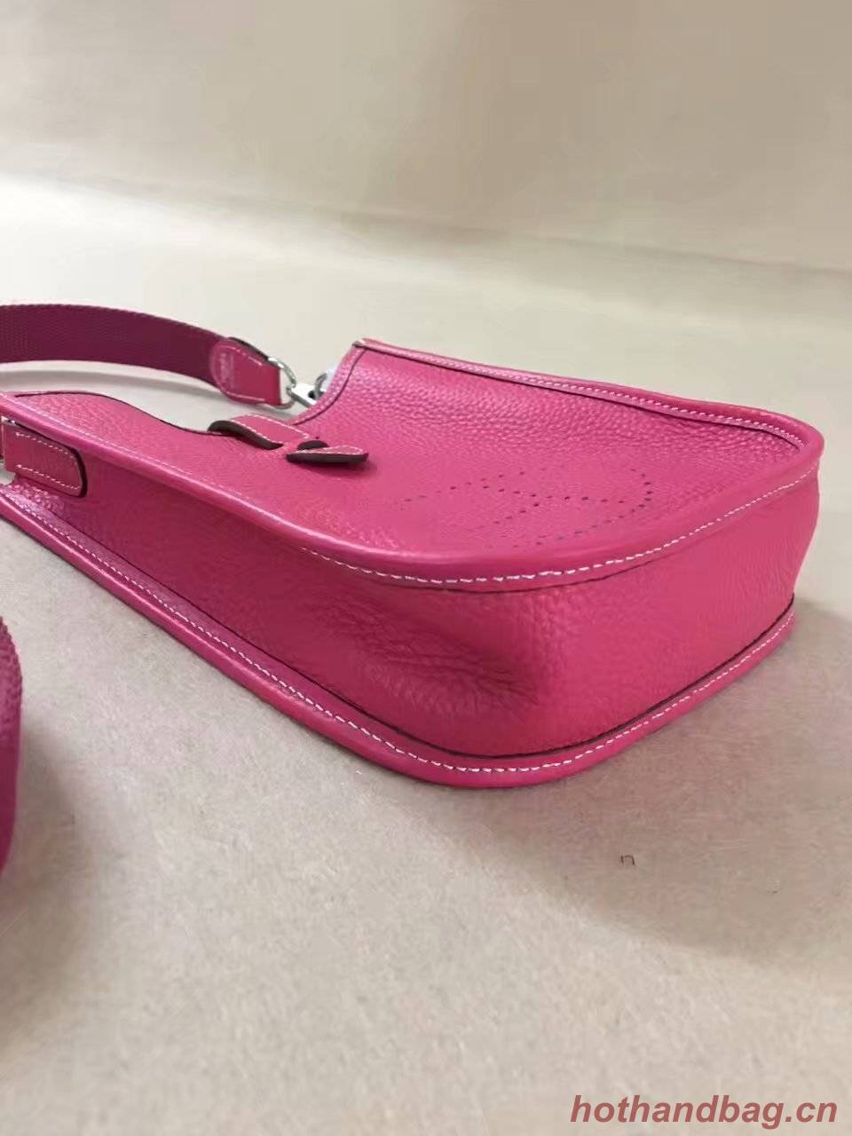 Hermes Evelyne original togo leather mini Shoulder Bag H15698 rose Hermes Evelyne original togo leather mini Shoulder Bag H15698 rose