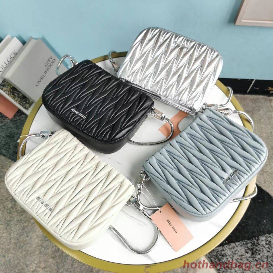 miu miu Matelasse Nappa Leather mini Shoulder Bag 5BH200 black miu miu Matelasse Nappa Leather mini Shoulder Bag 5BH200 black