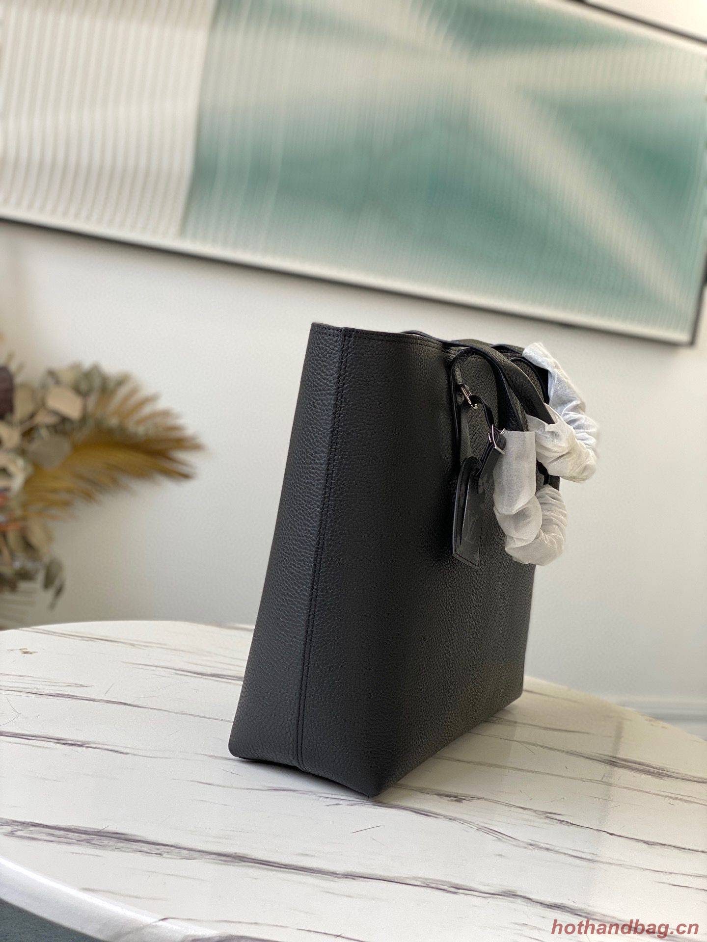 Louis Vuitton Cabas Voyage Taurillon Leather Bag M52817 Black Louis Vuitton Cabas Voyage Taurillon Leather Bag M52817 Black