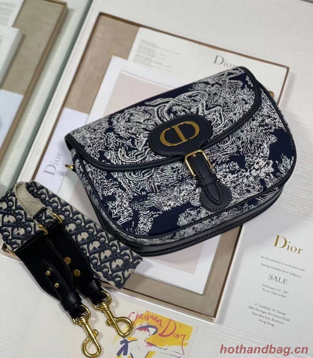Large DIOR BOBBY BAG Warm Taupe Box Oblique Embroidery C9267 dark blue Large DIOR BOBBY BAG Warm Taupe Box Oblique Embroidery C9267 dark blue