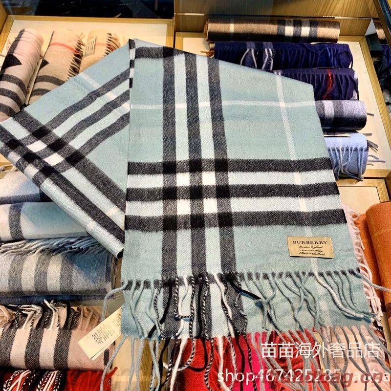 Burberry Scarf B00244