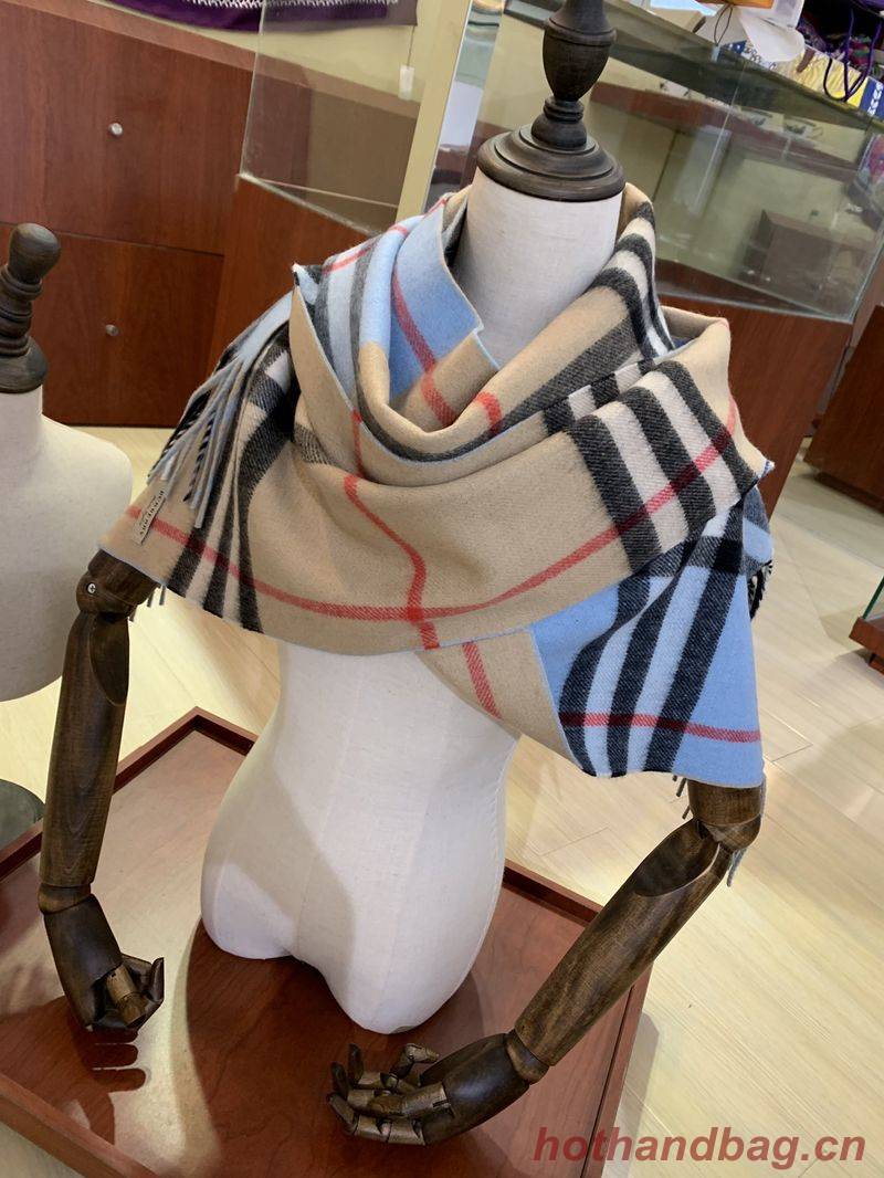 Burberry Scarf B00262 Burberry Scarf B00262