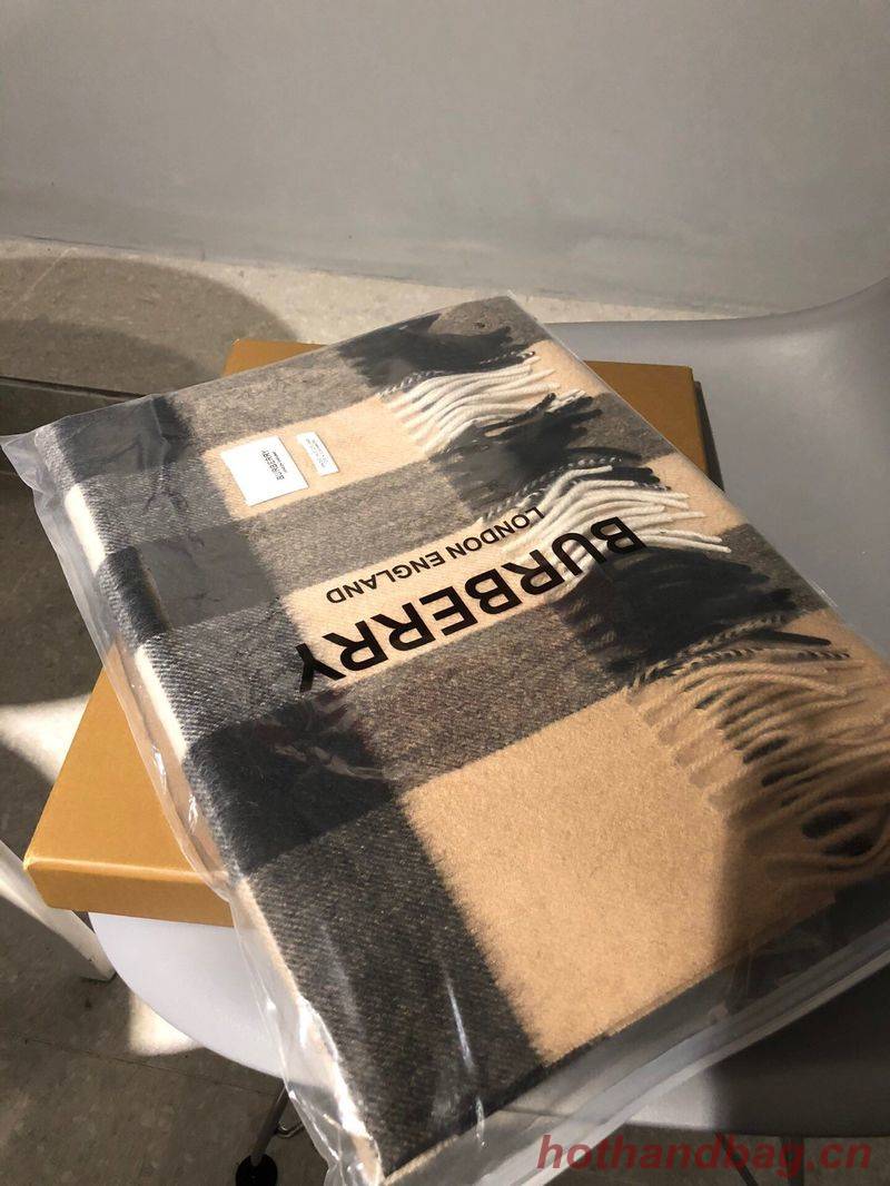 Burberry Scarf B00269 Burberry Scarf B00269