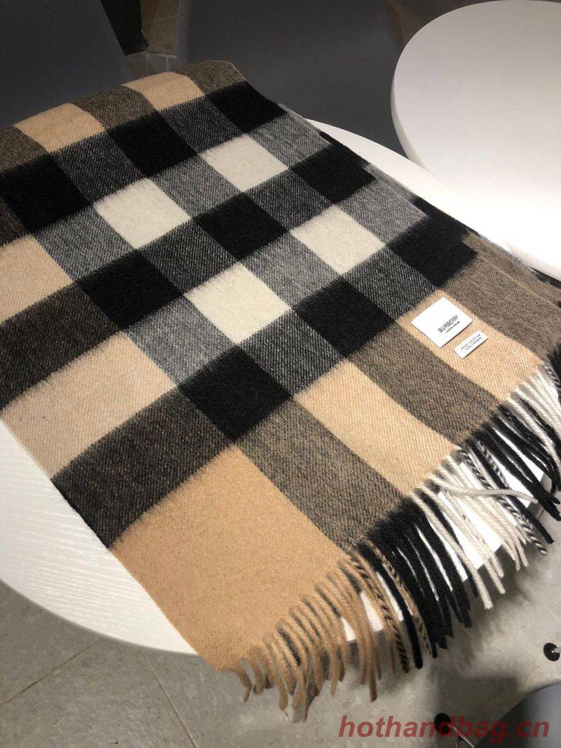 Burberry Scarf B00269 Burberry Scarf B00269