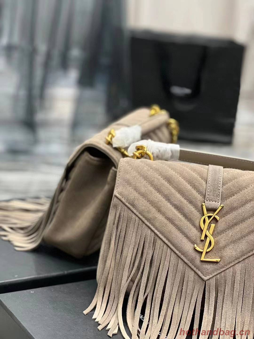 SAINT LAURENT COLLEGE MEDIUM CHAIN BAG IN LIGHT SUEDE WITH FRINGES 5317050 DUSTY GREY SAINT LAURENT COLLEGE MEDIUM CHAIN BAG IN LIGHT SUEDE WITH FRINGES 5317050 DUSTY GREY