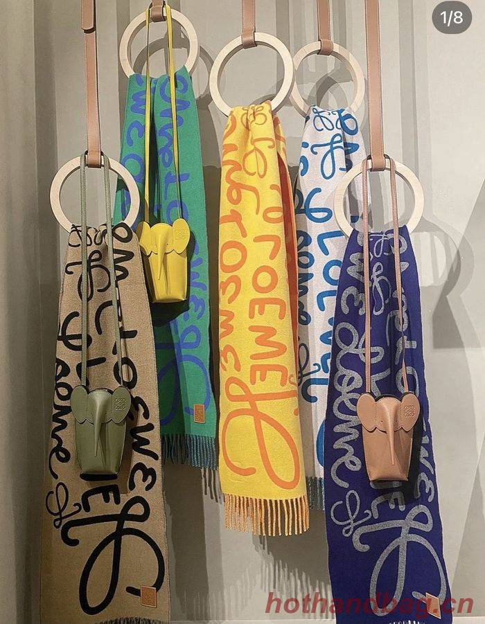 Loewe Scarf LOC00004 Loewe Scarf LOC00004