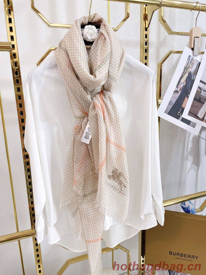 Burberry Scarf BBC00075