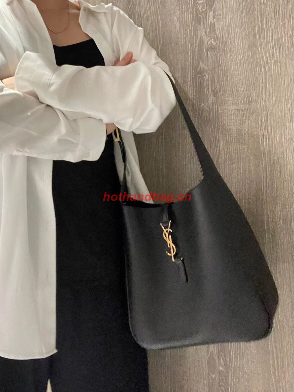 SAINT LAUREN LE 5 A 7 SOFT SMALL HOBO BAG IN SMOOTH LEATHER 713938 black SAINT LAUREN LE 5 A 7 SOFT SMALL HOBO BAG IN SMOOTH LEATHER 713938 black