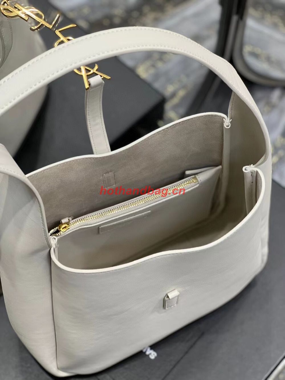 SAINT LAUREN LE 5 A 7 SOFT SMALL HOBO BAG IN SMOOTH LEATHER 713938 white SAINT LAUREN LE 5 A 7 SOFT SMALL HOBO BAG IN SMOOTH LEATHER 713938 white