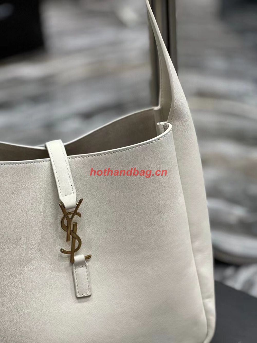 SAINT LAUREN LE 5 A 7 SOFT SMALL HOBO BAG IN SMOOTH LEATHER 713938 white SAINT LAUREN LE 5 A 7 SOFT SMALL HOBO BAG IN SMOOTH LEATHER 713938 white