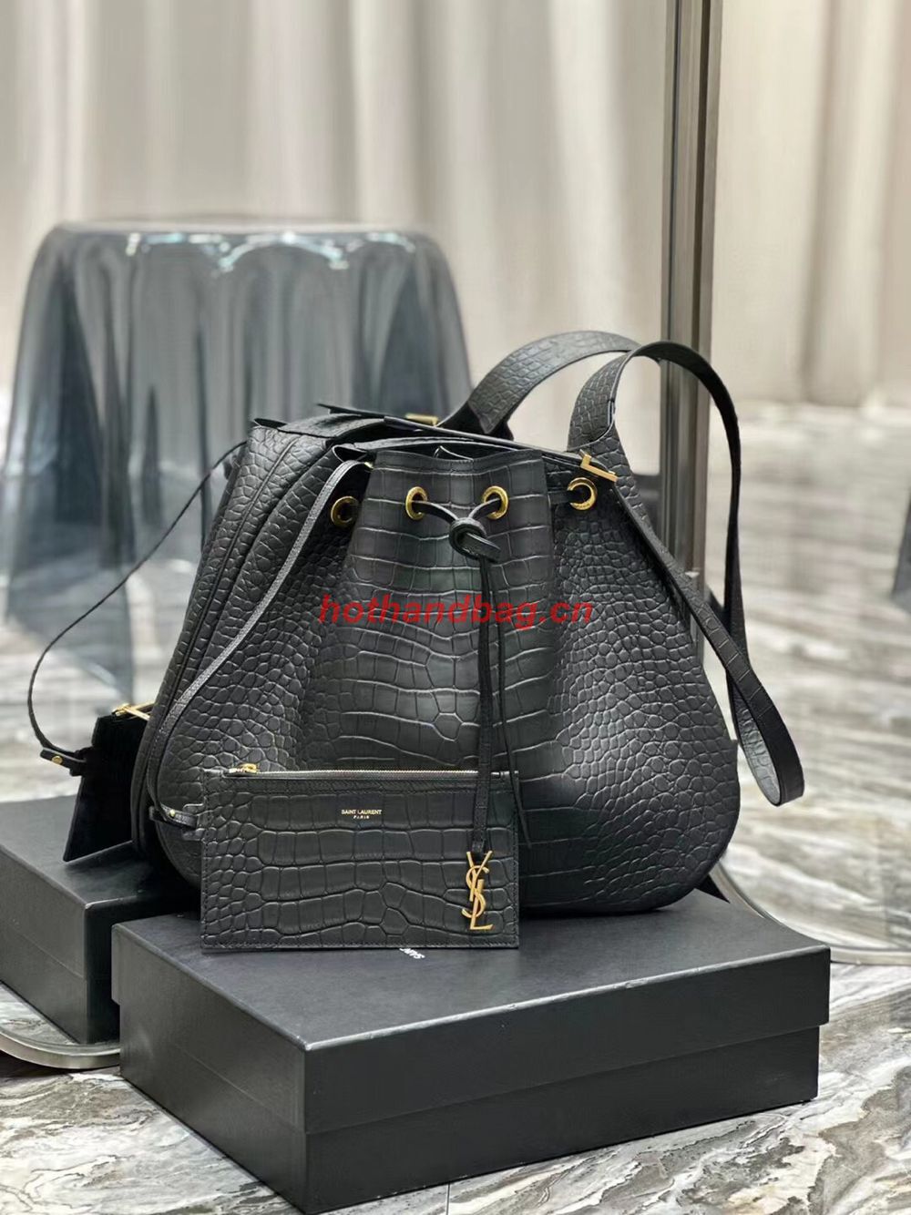 SAINT LAUREN PARIS VII LARGE FLAT HOBO BAG IN CROCODILE-EMBOSSED LEATHER 697941 black SAINT LAUREN PARIS VII LARGE FLAT HOBO BAG IN CROCODILE-EMBOSSED LEATHER 697941 black