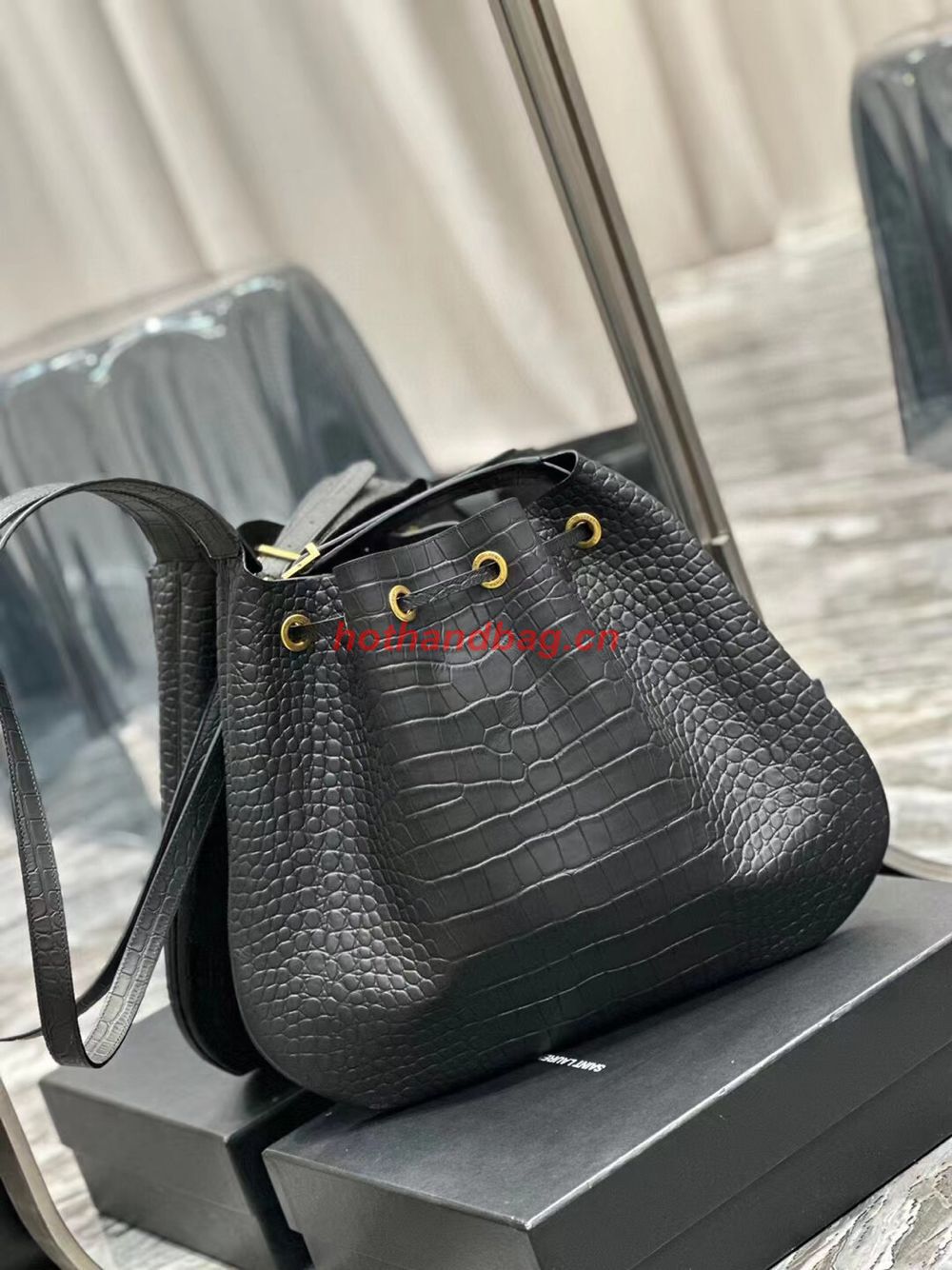 SAINT LAUREN PARIS VII LARGE FLAT HOBO BAG IN CROCODILE-EMBOSSED LEATHER 697941 black SAINT LAUREN PARIS VII LARGE FLAT HOBO BAG IN CROCODILE-EMBOSSED LEATHER 697941 black