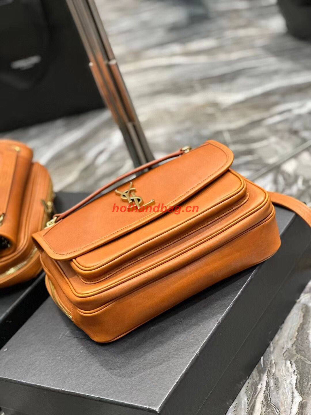 SAINT LAUREN NIKI BABY CHAIN BAG IN SMOOTH LEATHER Y871250 Brown SAINT LAUREN NIKI BABY CHAIN BAG IN SMOOTH LEATHER Y871250 Brown