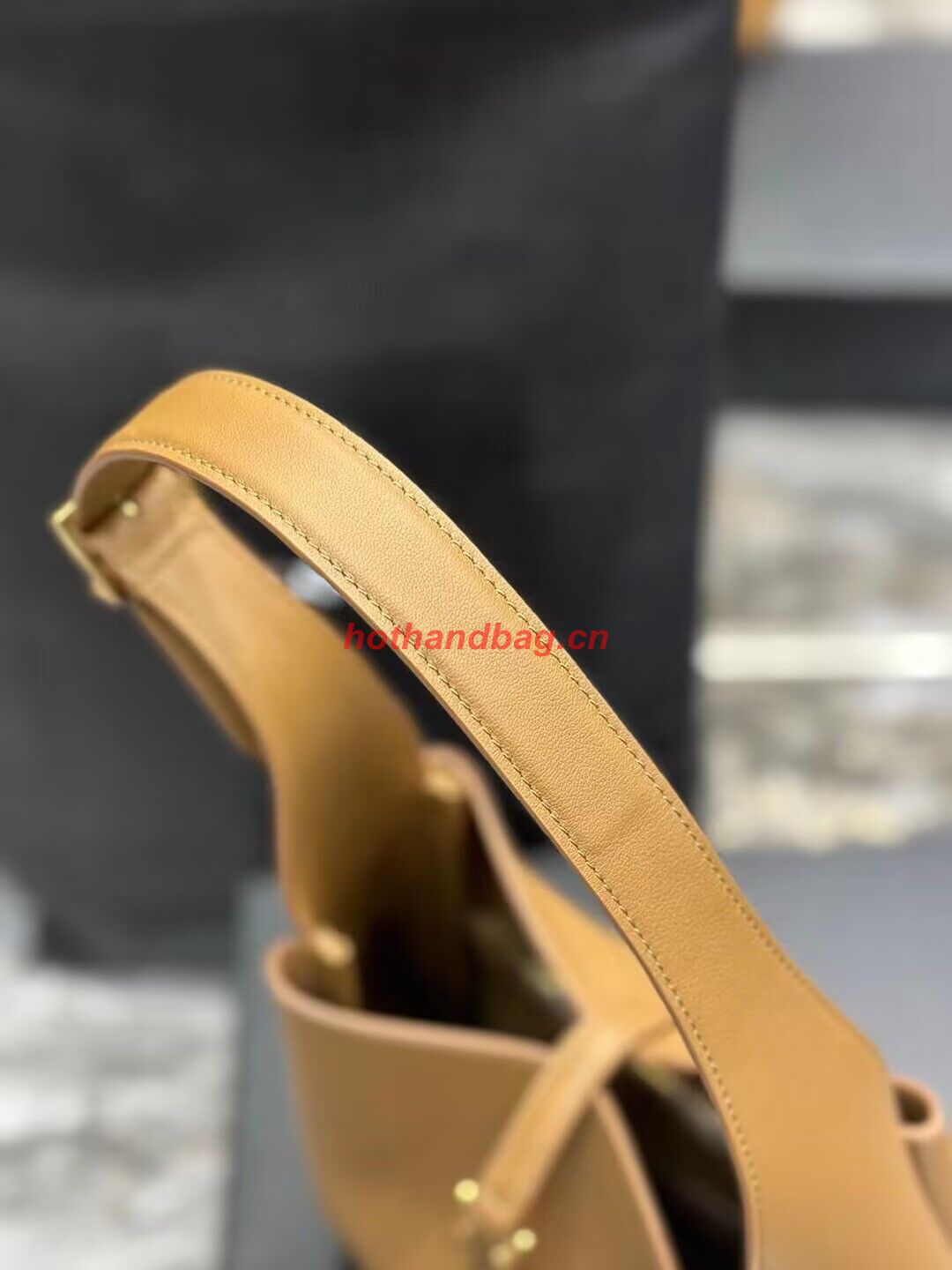 SAINT LAUREN LE 5 A 7 SOFT SMALL IN SMOOTH LEATHER 713938 apricot SAINT LAUREN LE 5 A 7 SOFT SMALL IN SMOOTH LEATHER 713938 apricot