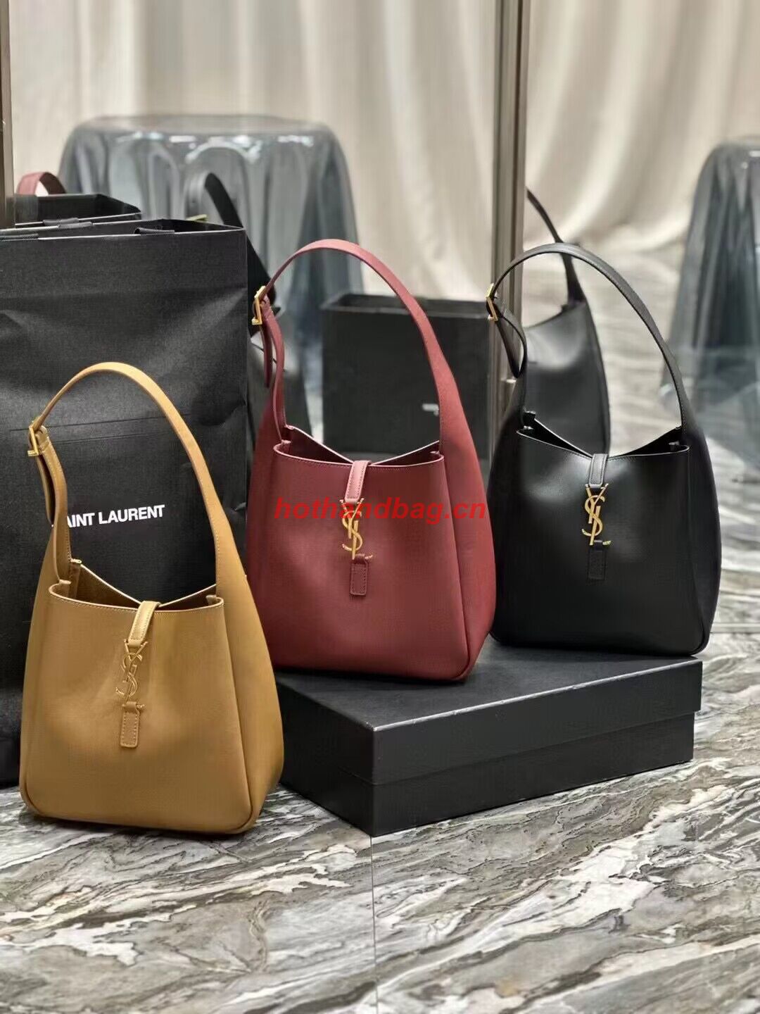 SAINT LAUREN LE 5 A 7 SOFT SMALL IN SMOOTH LEATHER 713938 black SAINT LAUREN LE 5 A 7 SOFT SMALL IN SMOOTH LEATHER 713938 black