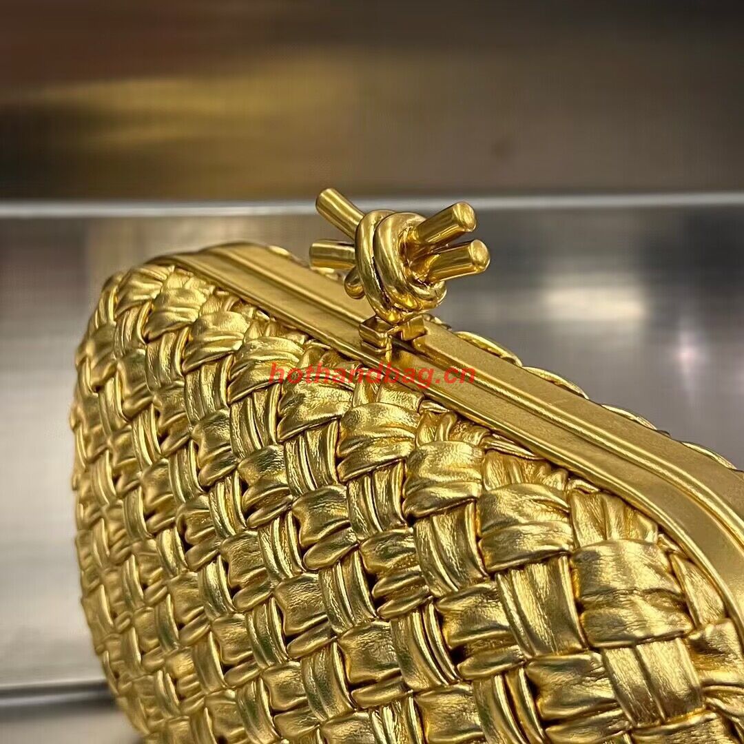 Bottega Veneta Intrecciato Sheepskin Impero Ayers Knot Clutch 11355 Gold Bottega Veneta Intrecciato Sheepskin Impero Ayers Knot Clutch 11355 Gold