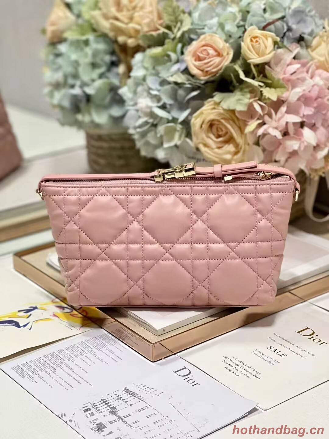 MEDIUM DIORTRAVEL NOMAD POUCH Lambskin S5554O pink MEDIUM DIORTRAVEL NOMAD POUCH Lambskin S5554O pink