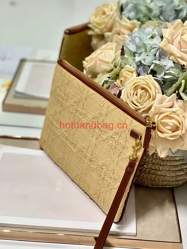 LARGE DIOR CARO DAILY POUCH Natural Cannage Raffia S5086UWHC LARGE DIOR CARO DAILY POUCH Natural Cannage Raffia S5086UWHC