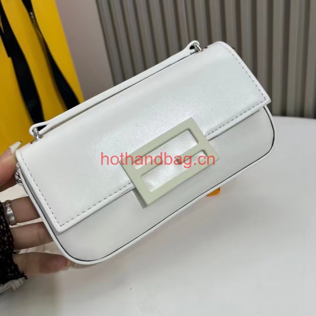 Fendi Baguette leather bag F1531 white Fendi Baguette leather bag F1531 white