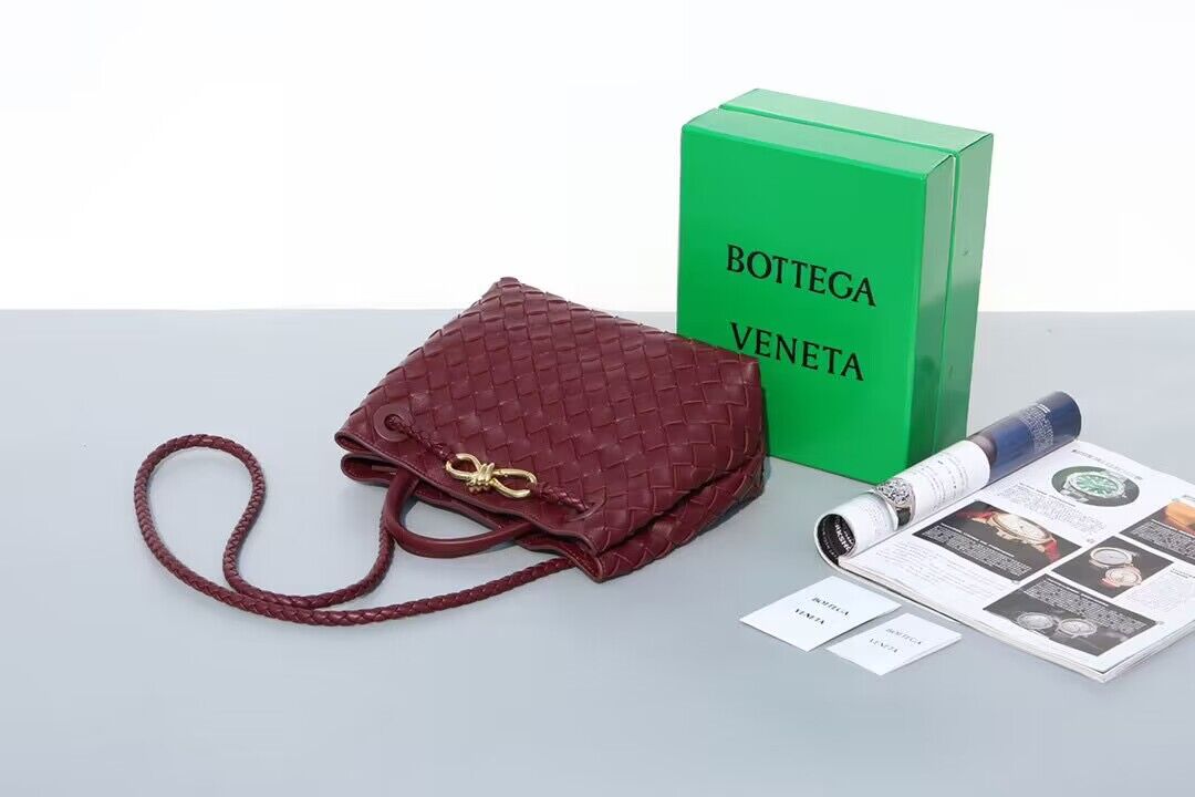 Bottega Veneta Andiamo Small Intrecciato Leather Tote 743572 Wine Bottega Veneta Andiamo Small Intrecciato Leather Tote 743572 Wine