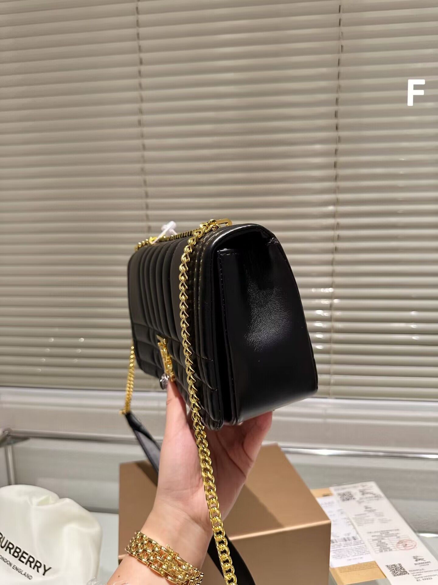BurBerry Original Leather Lola Clutch Shoulder Bag 90188 Black & Gold-Tone BurBerry Original Leather Lola Clutch Shoulder Bag 90188 Black & Gold-Tone