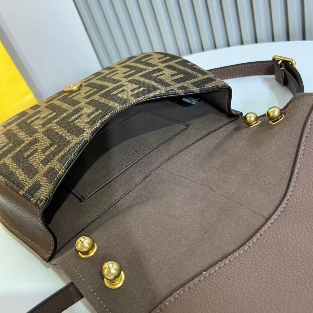 Fendi Cmon Medium Brown FF jacquard fabric and leather bag 8BT366 Fendi Cmon Medium Brown FF jacquard fabric and leather bag 8BT366