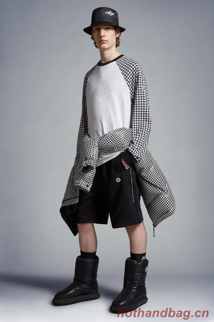 Moncler Top Quality Couple Down Coat MOY00213 Moncler Top Quality Couple Down Coat MOY00213