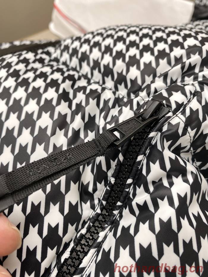 Moncler Top Quality Couple Down Coat MOY00213 Moncler Top Quality Couple Down Coat MOY00213