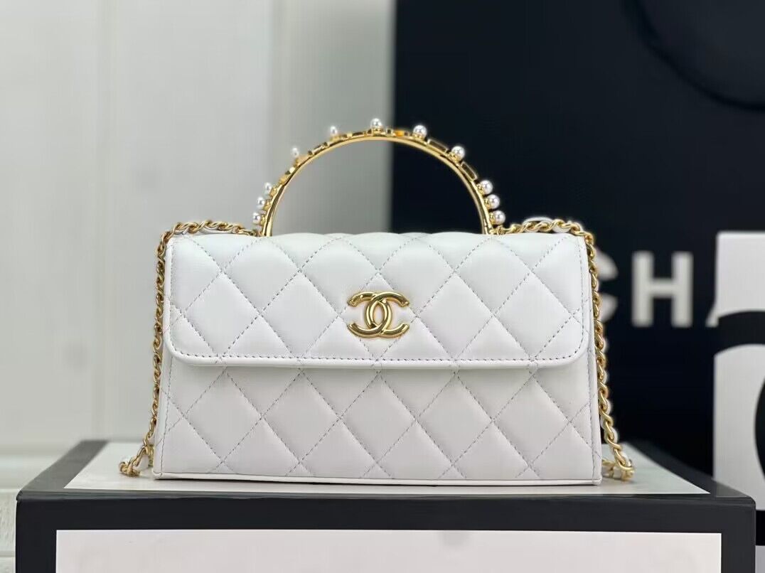 CHANEL 22B Kelly Pearl Top Handle Bag AP3562 White CHANEL 22B Kelly Pearl Top Handle Bag AP3562 White